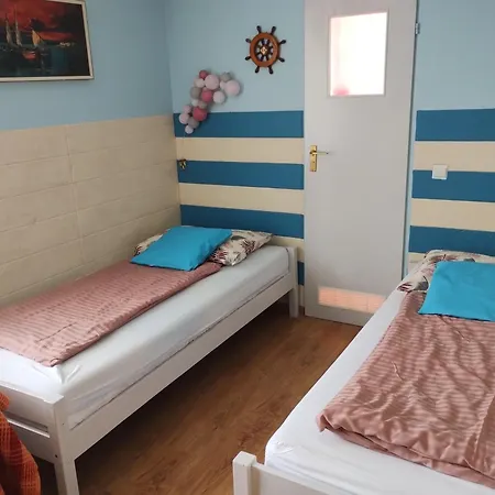 Rum i privatbostad Slonecznik Ostrowo (Puck)